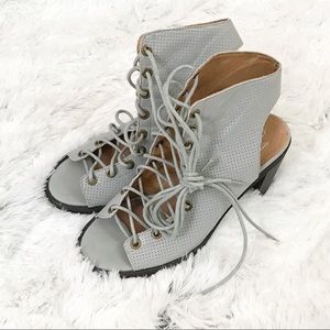 Free People Jeffrey Campbell women’s shoes gray